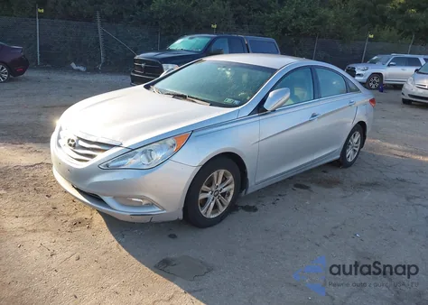 2013 Hyundai Sonata Gls z USA, uszkodzony, nr VIN 5NPEB4AC3DH650935